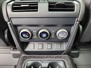 2026 Land Rover Defender 130