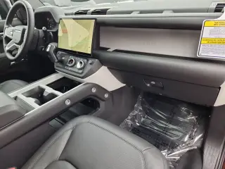 2026 Land Rover Defender 130