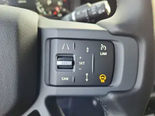 2026 Land Rover Defender 130
