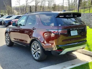 2026 Land Rover Discovery
