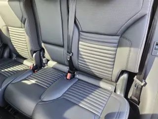 2026 Land Rover Discovery