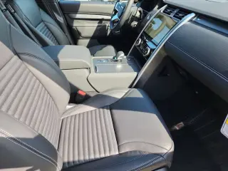 2026 Land Rover Discovery