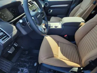 2026 Land Rover Discovery