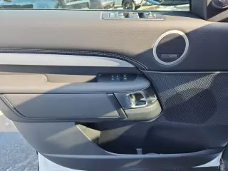 2026 Land Rover Discovery