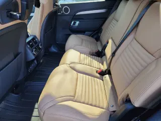 2026 Land Rover Discovery