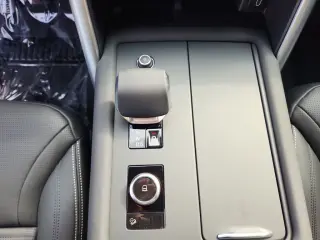 2026 Land Rover Discovery