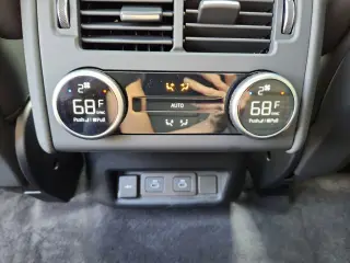 2026 Land Rover Discovery