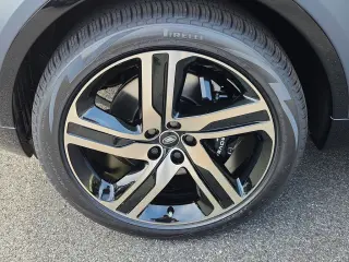 2026 Land Rover Discovery