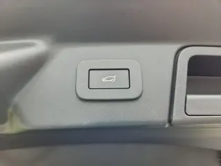 2026 Land Rover Range Rover Velar