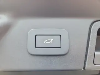 2026 Land Rover Range Rover Velar