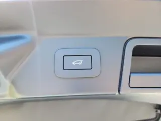 2026 Land Rover Range Rover Velar
