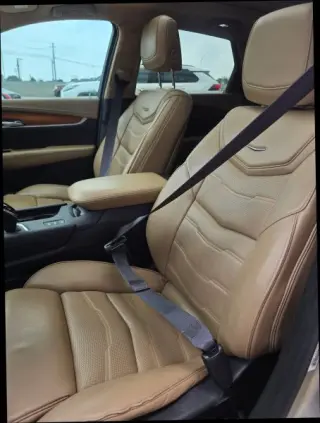 2017 CADILLAC XT5