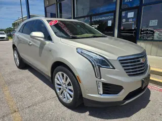 2017 CADILLAC XT5