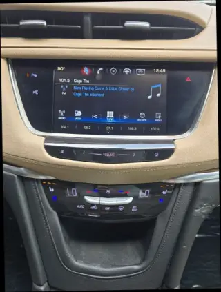 2017 CADILLAC XT5