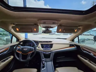 2017 CADILLAC XT5