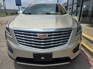 2017 CADILLAC XT5