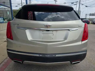 2017 CADILLAC XT5