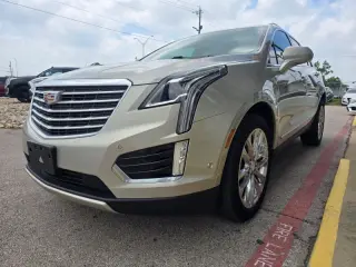 2017 CADILLAC XT5