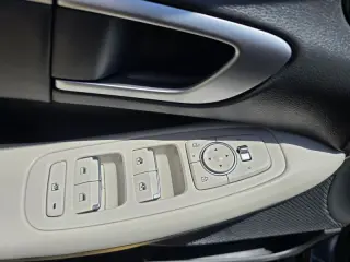 2025 Hyundai Sonata Hybrid