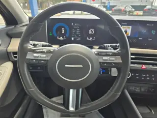 2025 Hyundai Sonata Hybrid