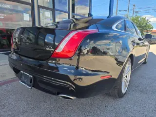 2016 Jaguar XJ