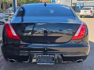 2016 Jaguar XJ