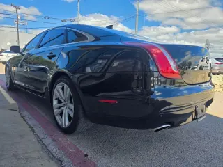 2016 Jaguar XJ
