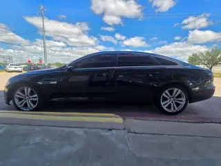 2016 Jaguar XJ