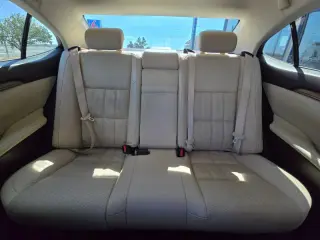 2017 LEXUS ES 300h