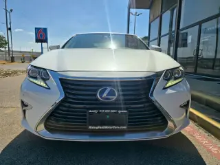 2017 LEXUS ES 300h