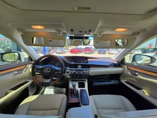 2017 LEXUS ES 300h