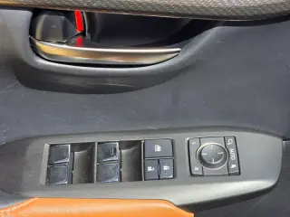 2020 LEXUS NX 300