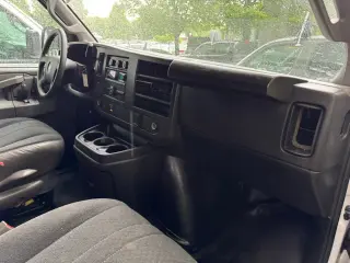 2024 Chevrolet EXPRESS 2500