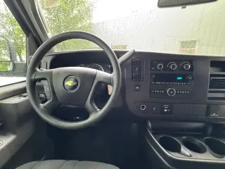 2024 Chevrolet EXPRESS 2500