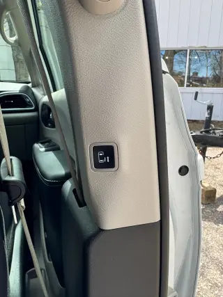 2023 Chrysler Voyager
