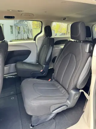 2023 Chrysler Voyager