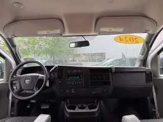 2024 GMC Savana 2500