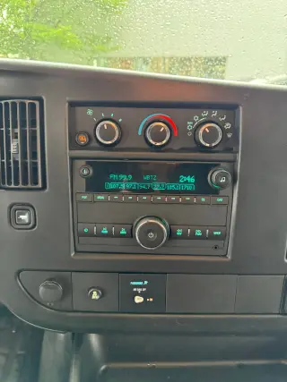 2024 GMC Savana 2500