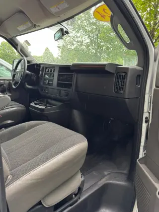 2024 GMC Savana 2500
