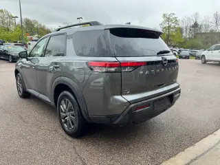 2022 Nissan Pathfinder