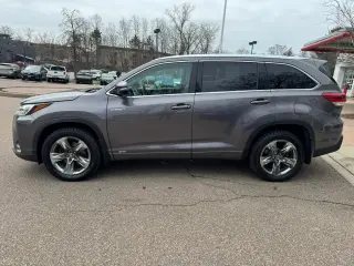 2019 Toyota Highlander Hybrid