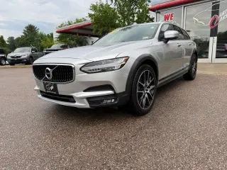 2020 Volvo V90 Cross Country