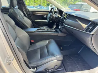 2020 Volvo V90 Cross Country