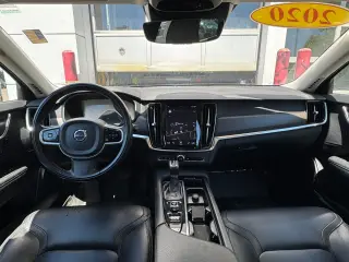 2020 Volvo V90 Cross Country