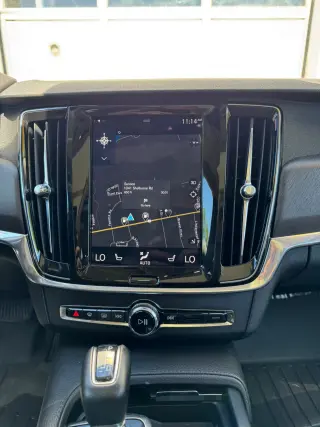 2020 Volvo V90 Cross Country