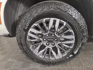 2025 Chevrolet Suburban