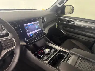 2025 Jeep Wagoneer