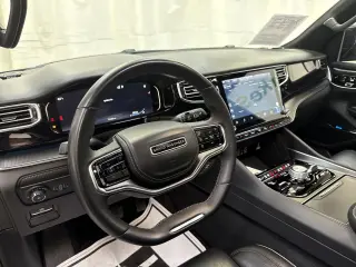 2024 Jeep Grand Wagoneer