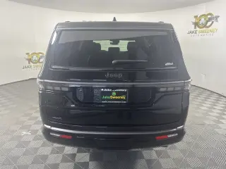 2026 Jeep Grand Wagoneer