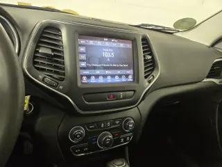 2022 Jeep Cherokee